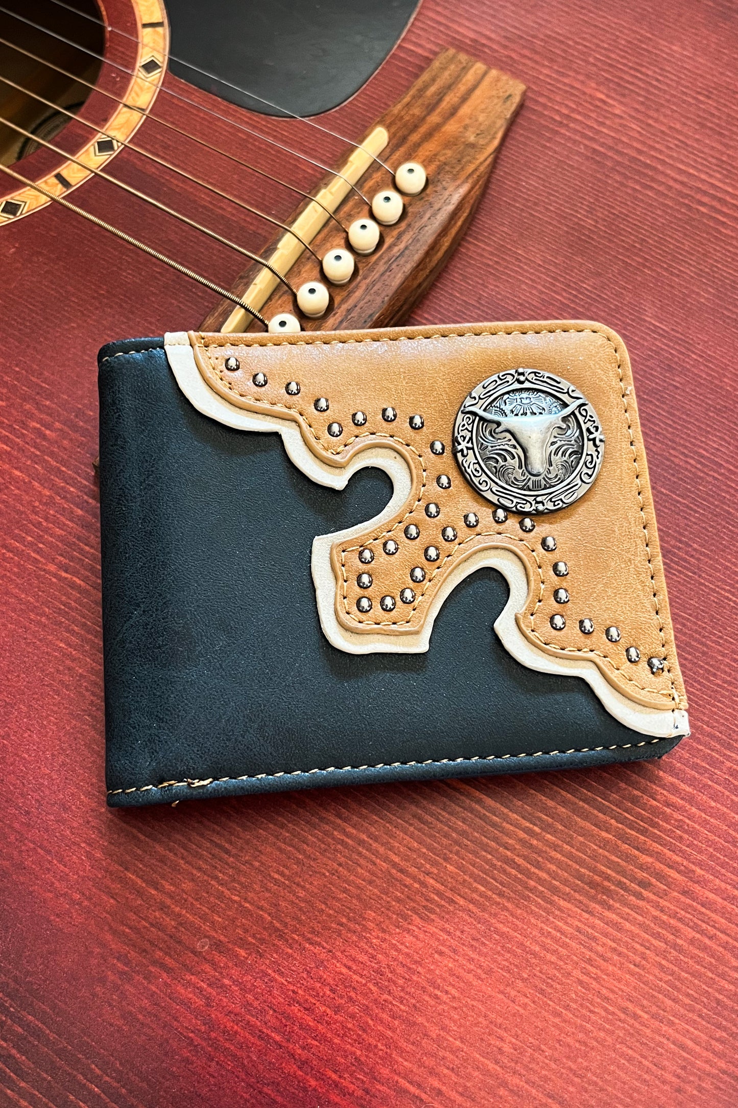 Longhorn Concho Men's Wallet - The Diamond Spur Boutique