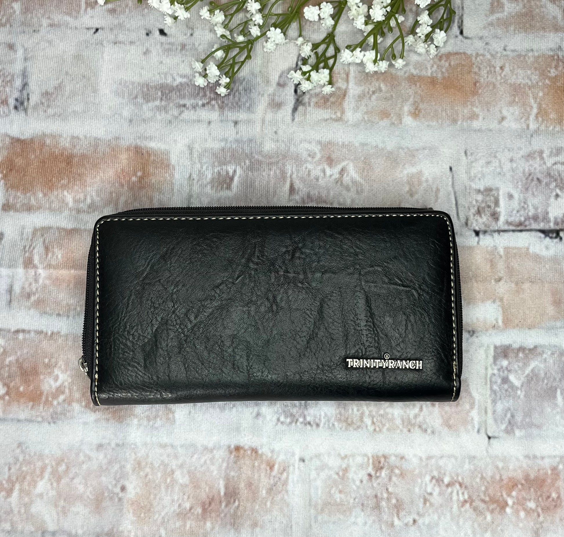 Stitched Diamond Secretary Style Wallet - The Diamond Spur Boutique