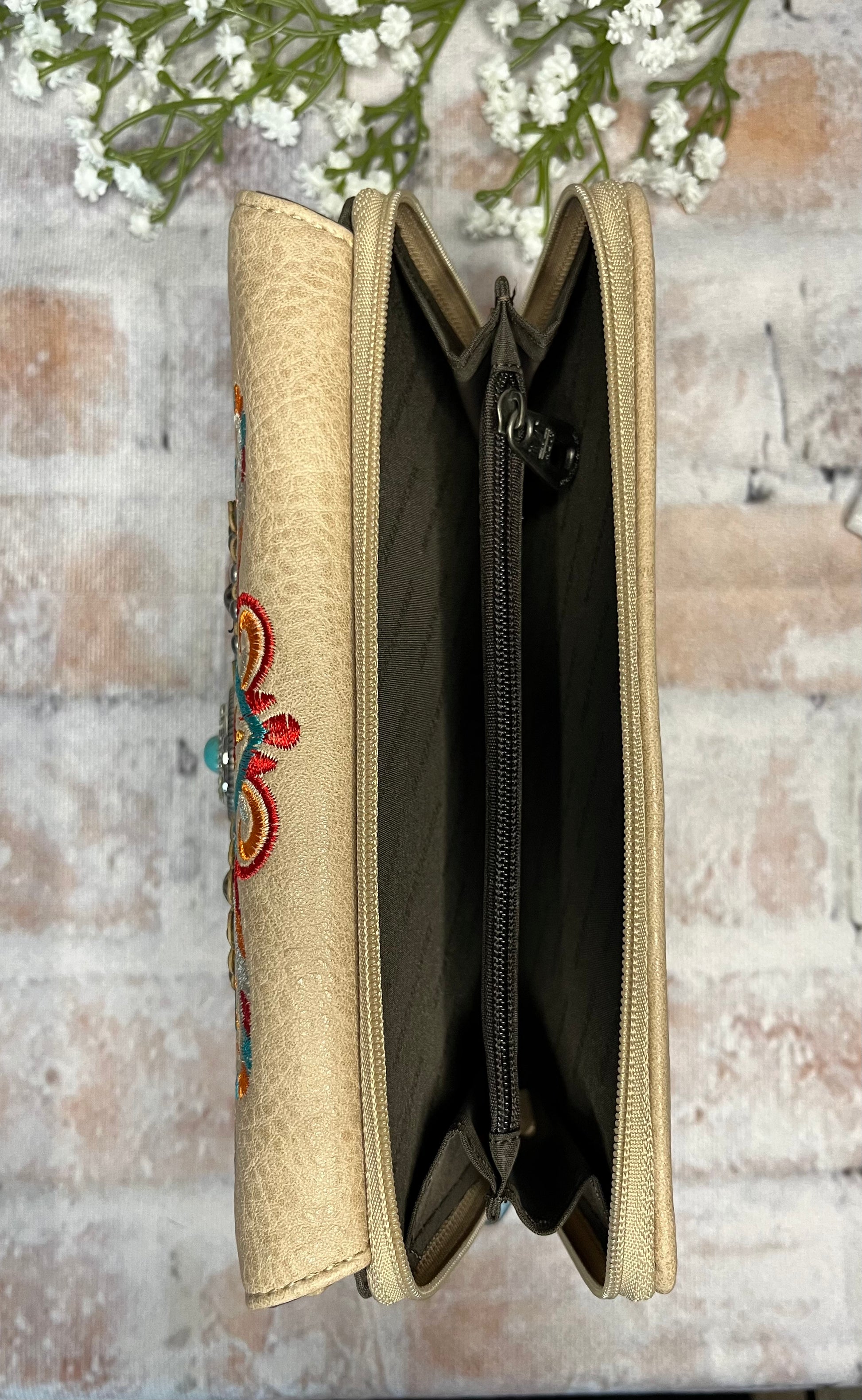 Embroidered Mandala Wallet - The Diamond Spur Boutique