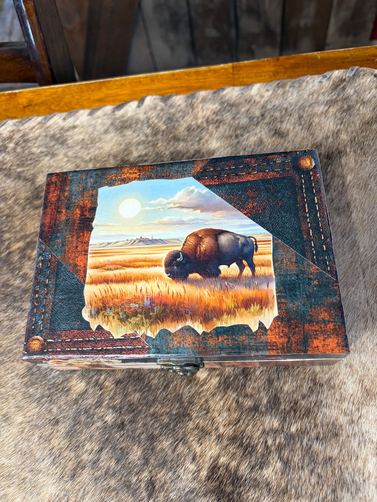 The Wyoming Jewelry/Keepsake Box