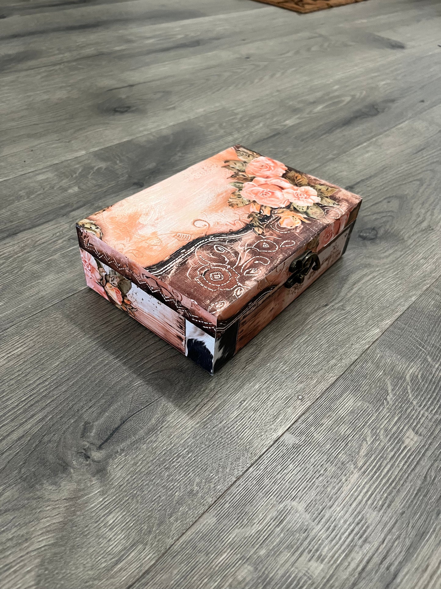 Pink Roses Jewelry/Keepsake Box - The Diamond Spur Boutique