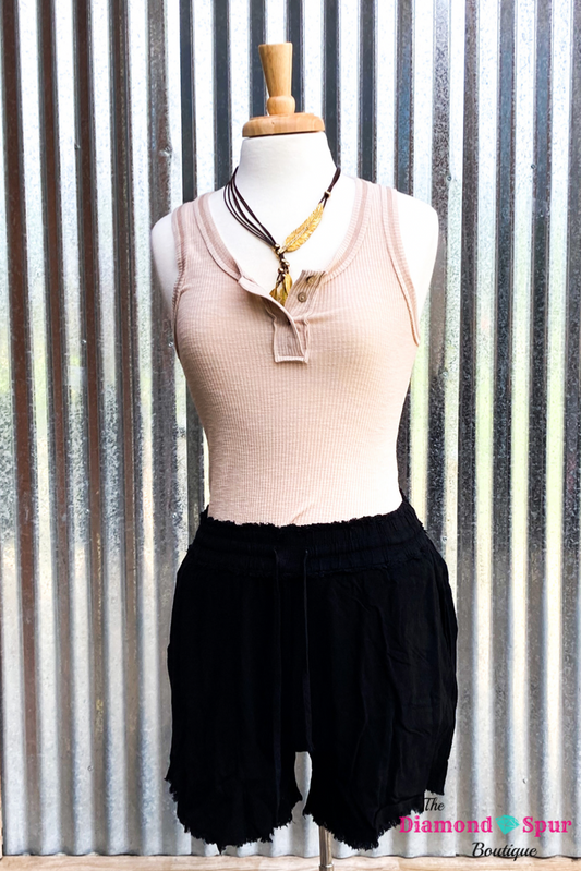 La Miel Black Shorts - The Diamond Spur Boutique